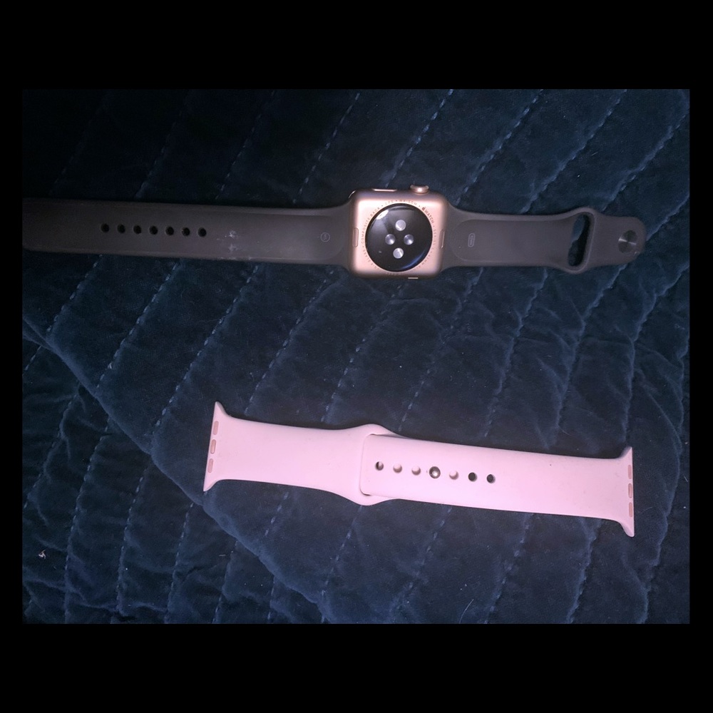 Apple Watch series 3 with charger, extra band
